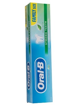 خمیر دندان Oral B مدل Strong Teeth